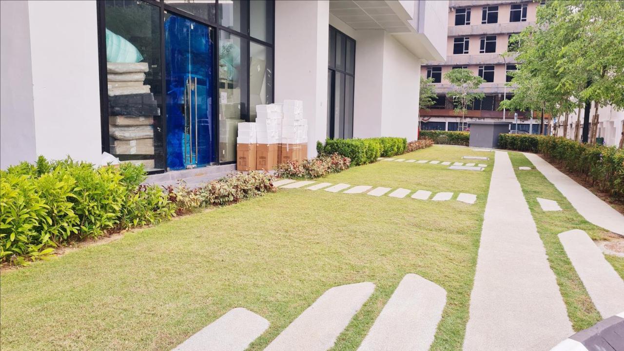 Chambers Serviced Suites Klcc By Cozy Stay كوالالمبور المظهر الخارجي الصورة