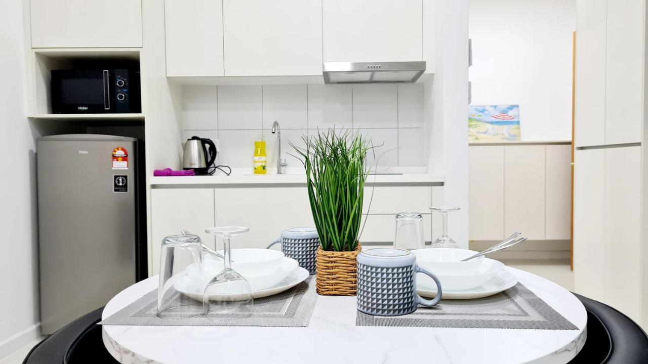 Chambers Serviced Suites Klcc By Cozy Stay كوالالمبور المظهر الخارجي الصورة