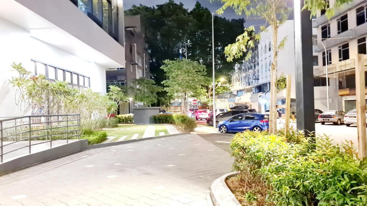 Chambers Serviced Suites Klcc By Cozy Stay كوالالمبور المظهر الخارجي الصورة