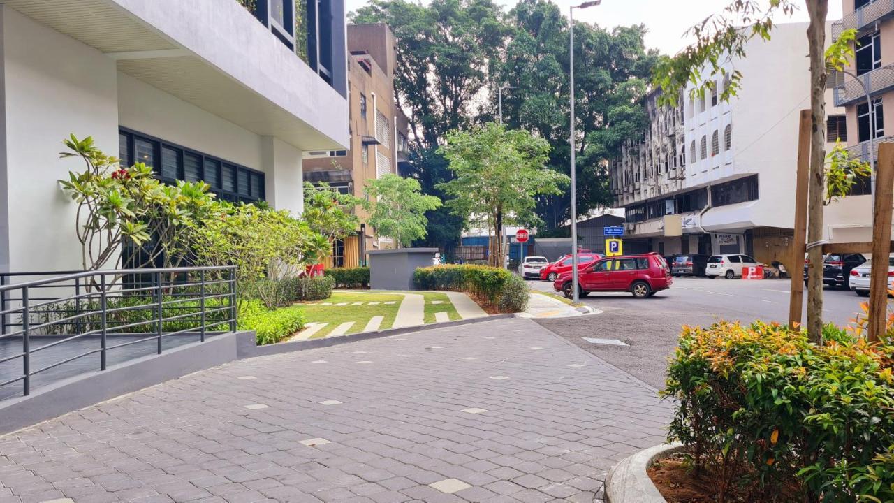 Chambers Serviced Suites Klcc By Cozy Stay كوالالمبور المظهر الخارجي الصورة