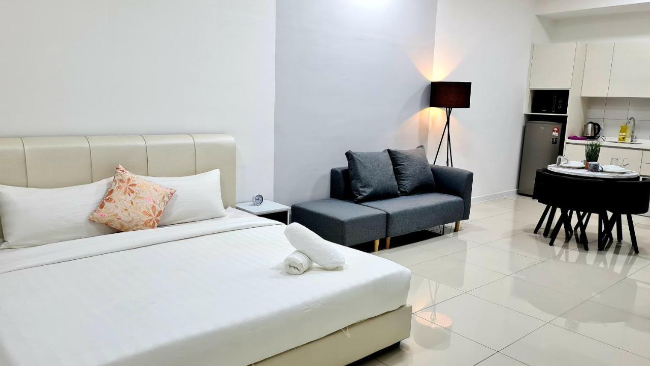 Chambers Serviced Suites Klcc By Cozy Stay كوالالمبور المظهر الخارجي الصورة